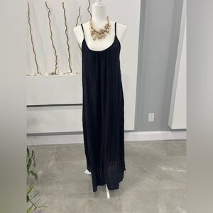 Elegant Black Maxi Dress